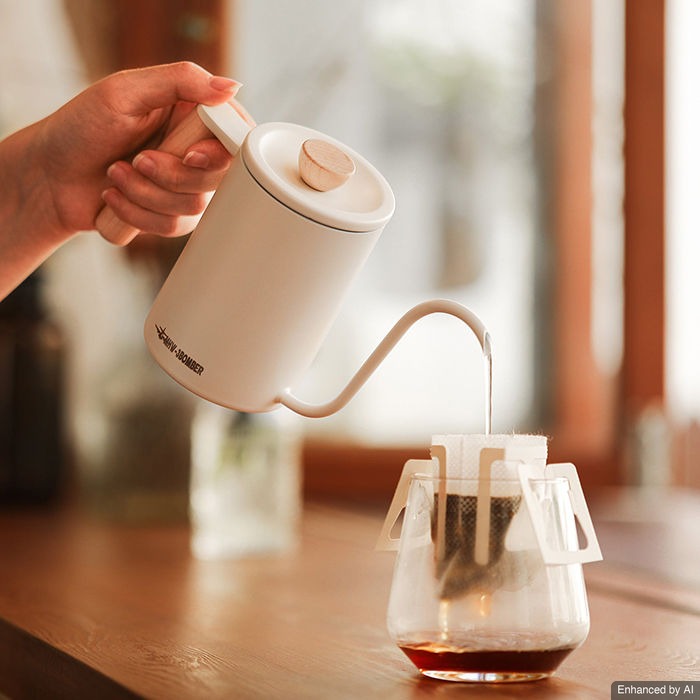 MHW-3BOMBER - Planet Hand Brewing Kettle Kopi 400ml - V60 Kettle Gooseneck Teko Leher Angsa - Matte White